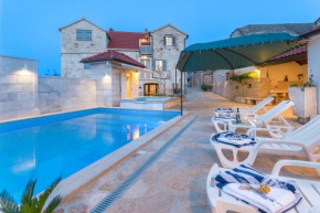 Family friendly house with a swimming pool Skrip, Brac - 17345